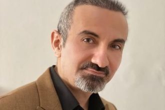 الى الشباب الكورد… توقفوا عن حرق العلم العراقي .